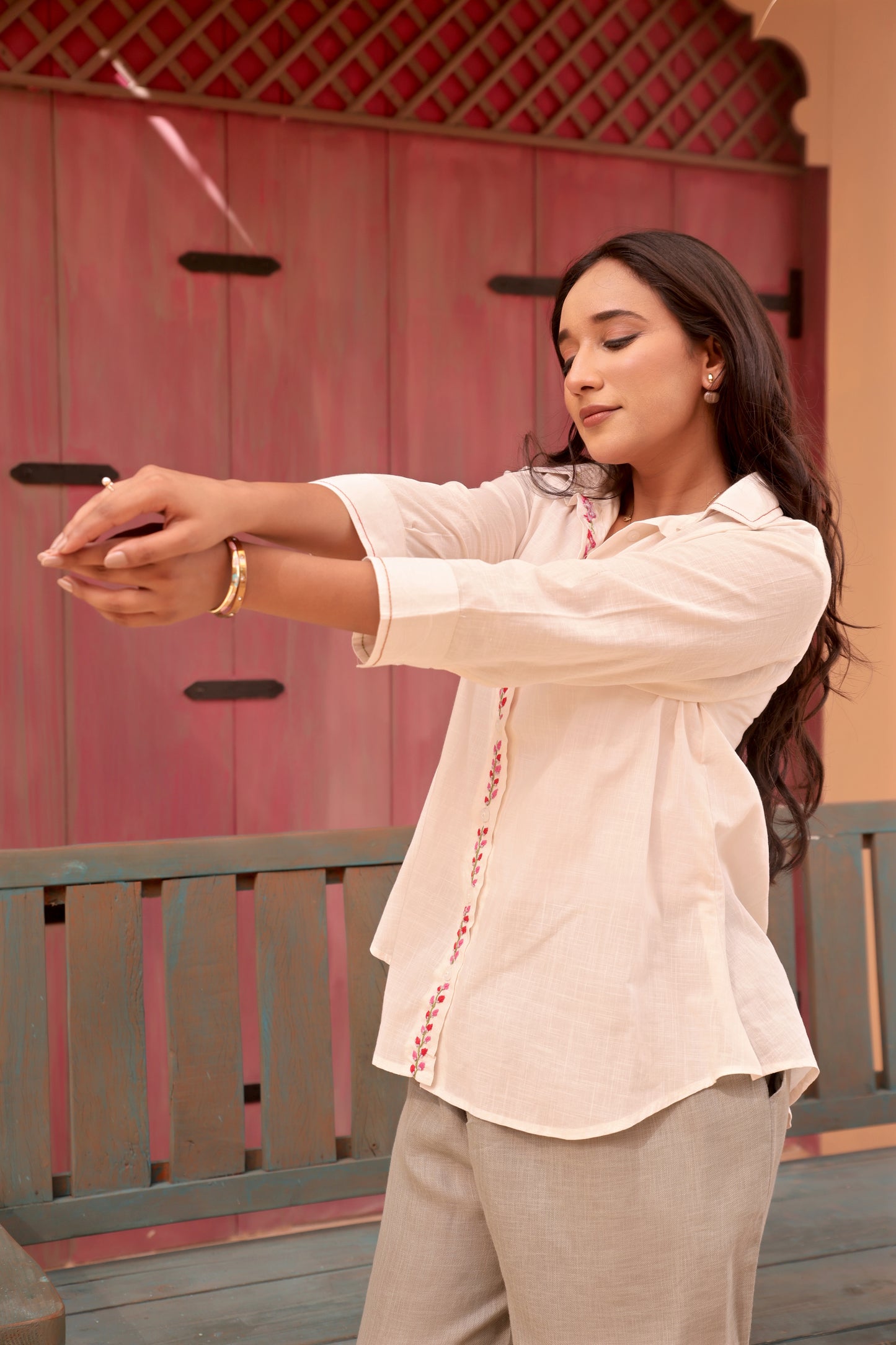 Casual desert charm